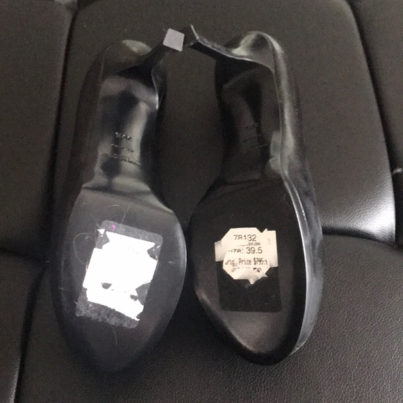 Brand new Saint Laurent platform heels - Picture 3 of 3